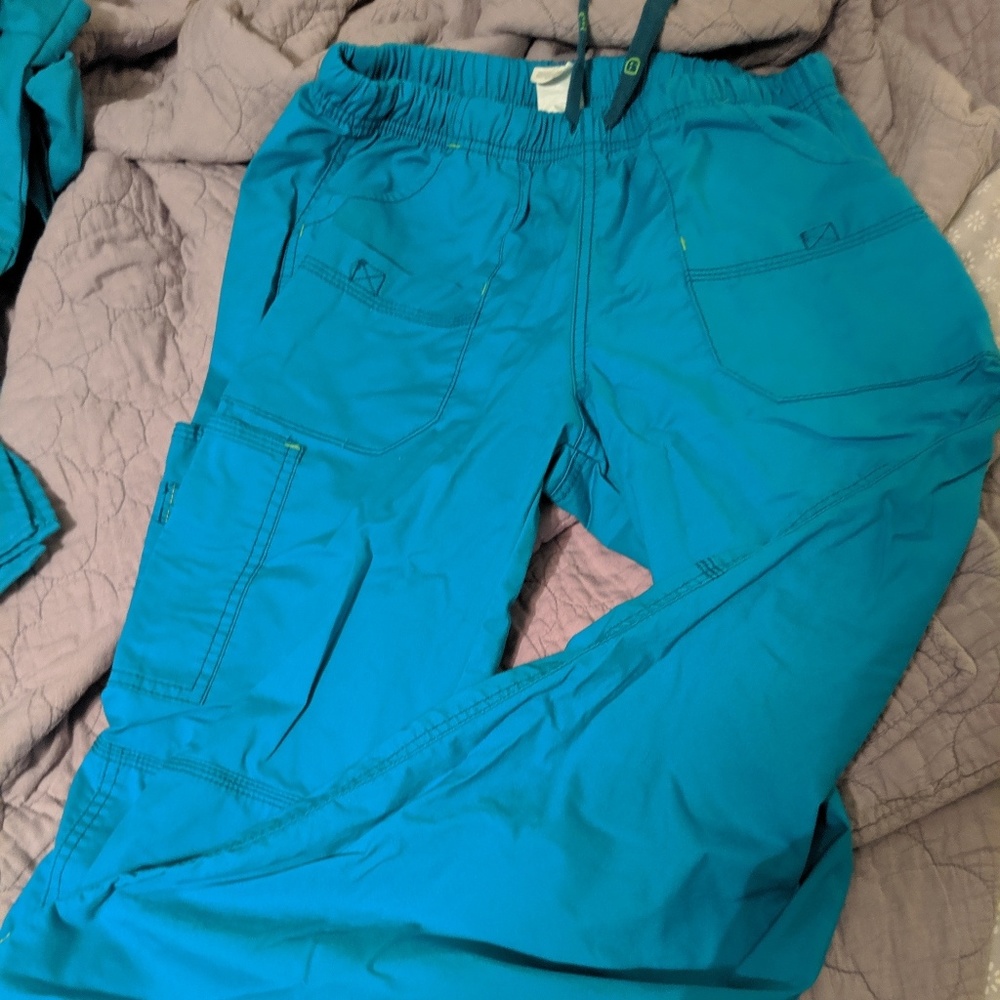 Women's scrub bottoms